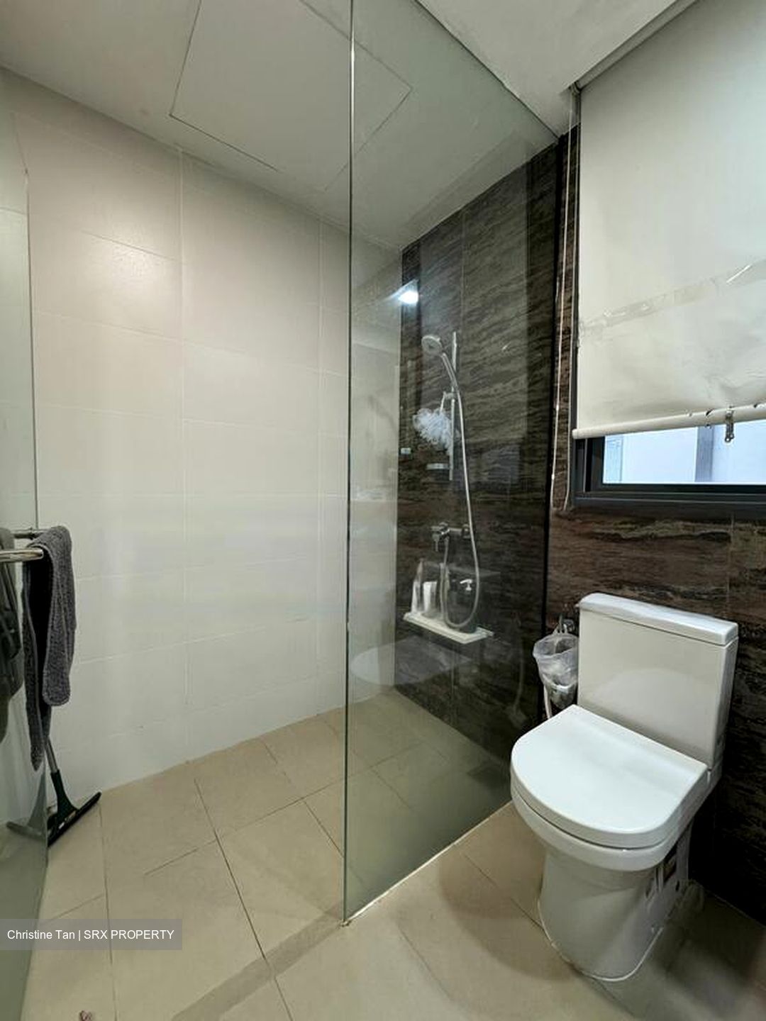 The Luxurie (D19), Condominium #560320211